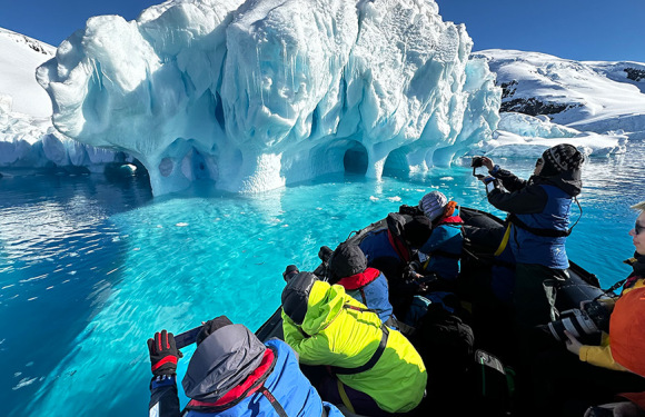 2026年极至南极南美三国经典之旅(21天)
